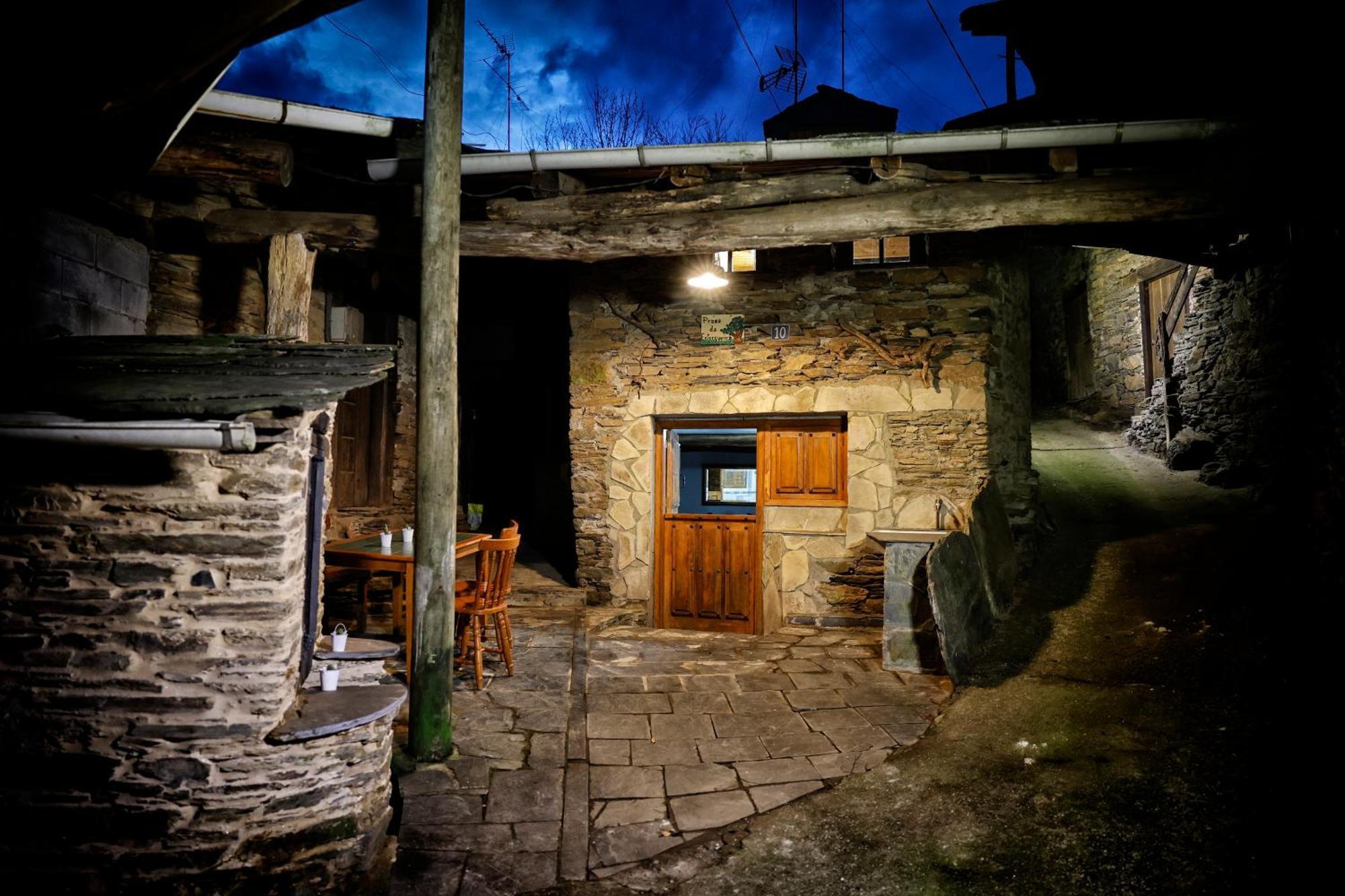 Апартаменты A Casa Do Pozo - As Casas Do Pozo - Folgoso do Courel Экстерьер фото